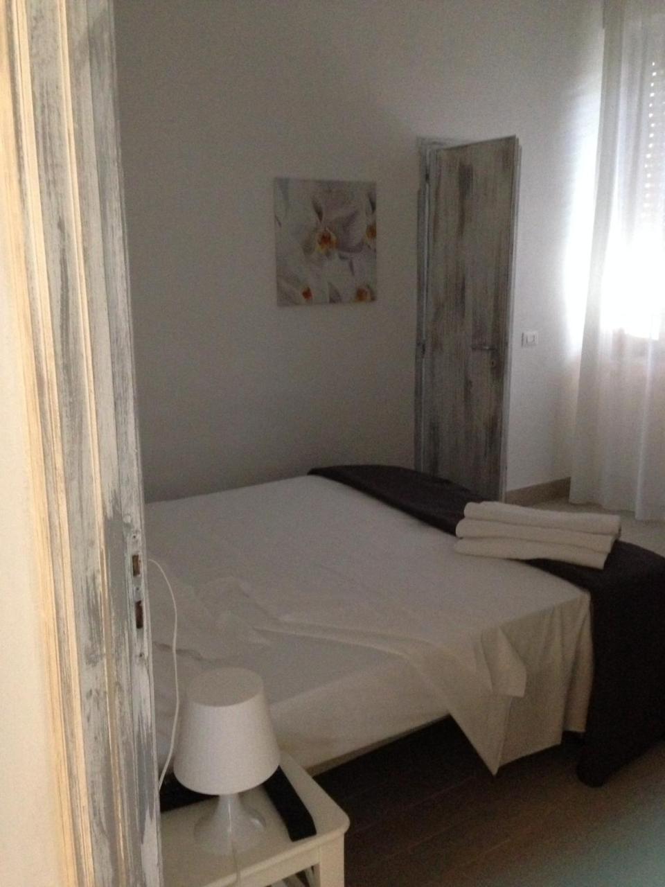 Hotel Spot Варацце Экстерьер фото