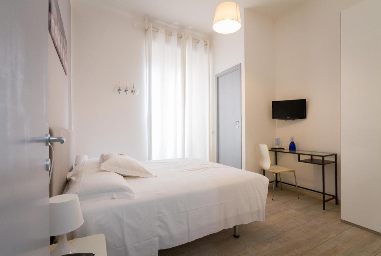 Hotel Spot Варацце Экстерьер фото
