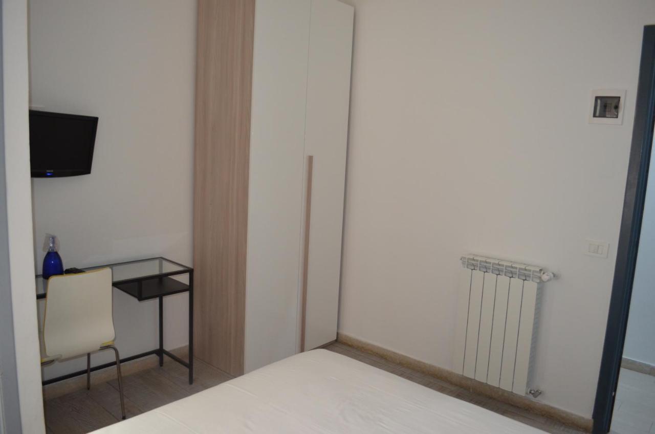 Hotel Spot Варацце Экстерьер фото